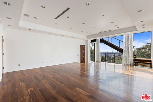 8460 Harold Way, Los Angeles, CA 90069