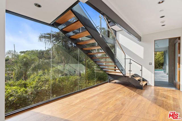 8460 Harold Way, Los Angeles, CA 90069