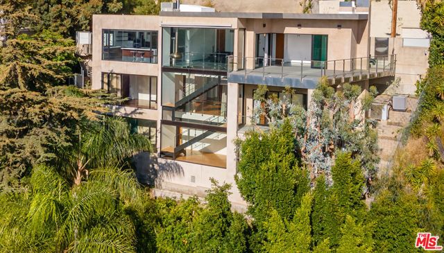 8460 Harold Way, Los Angeles, CA 90069