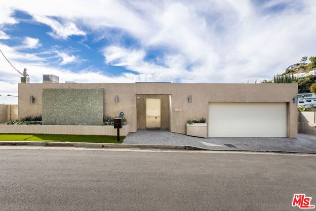 8460 Harold Way, Los Angeles, CA 90069