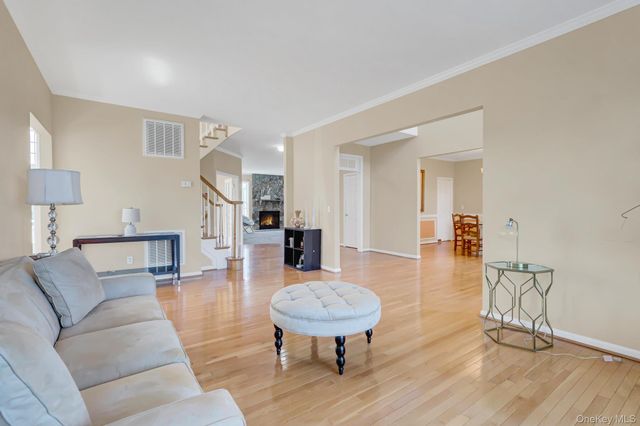 66 Canterbury Drive, Wading River, NY 11792