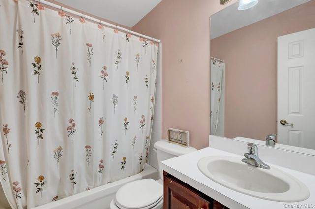 66 Canterbury Drive, Wading River, NY 11792