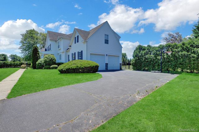 66 Canterbury Drive, Wading River, NY 11792
