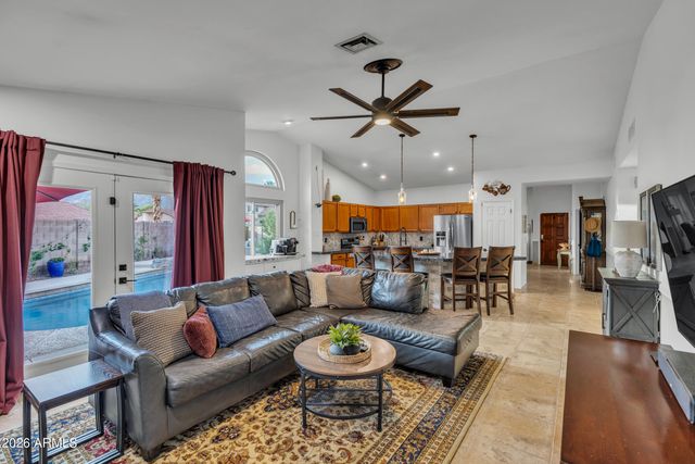 2747 E DESERT TRUMPET Road, Phoenix, AZ 85048