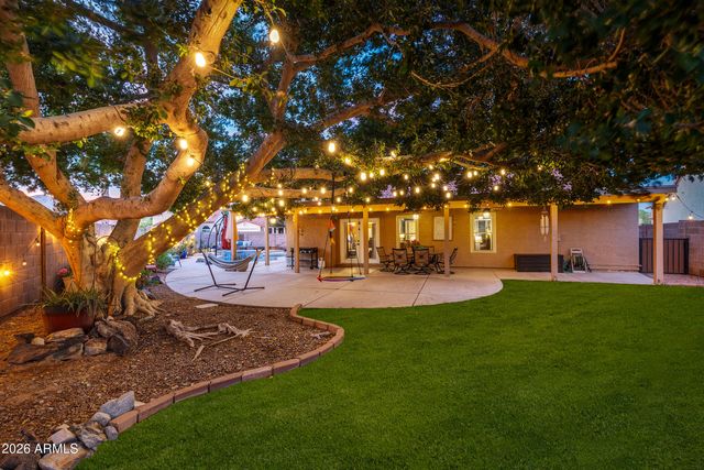 2747 E DESERT TRUMPET Road, Phoenix, AZ 85048