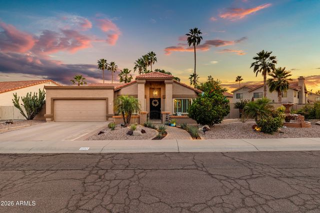 2747 E DESERT TRUMPET Road, Phoenix, AZ 85048