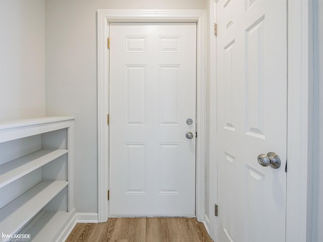 47051 Frederick Road, Shelby Twp, MI 48317