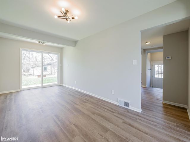 47051 Frederick Road, Shelby Twp, MI 48317