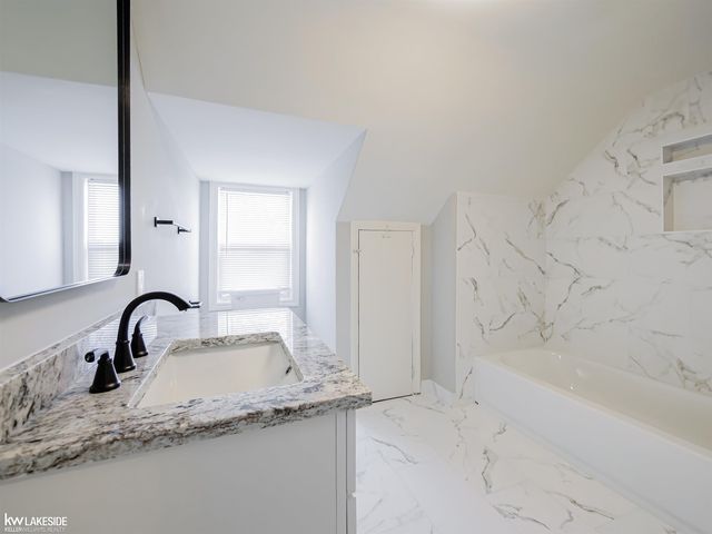 47051 Frederick Road, Shelby Twp, MI 48317