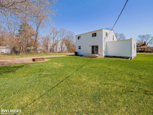 47051 Frederick Road, Shelby Twp, MI 48317
