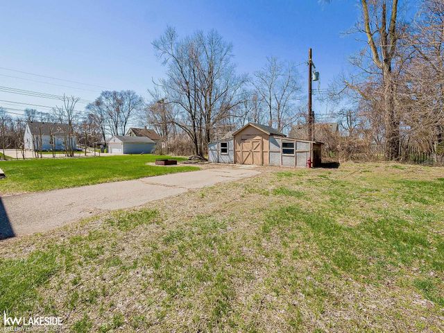 47051 Frederick Road, Shelby Twp, MI 48317