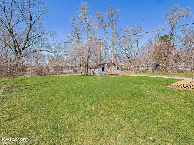 47051 Frederick Road, Shelby Twp, MI 48317