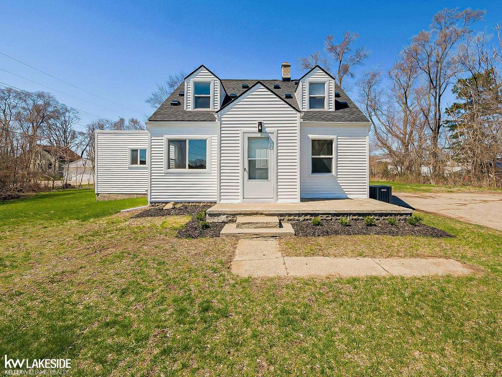 47051 Frederick Road, Shelby Twp, MI 48317