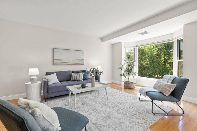 1 Watermill Pl 319, Arlington, MA 02476