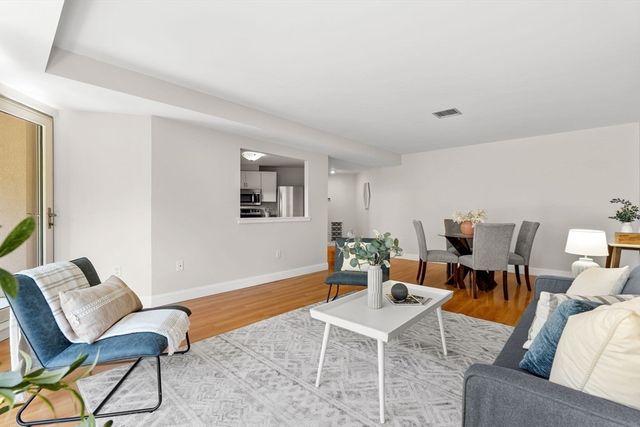 1 Watermill Pl 319, Arlington, MA 02476