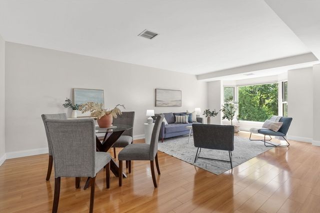 1 Watermill Pl 319, Arlington, MA 02476