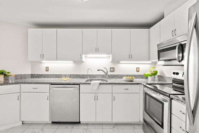 1 Watermill Pl 319, Arlington, MA 02476