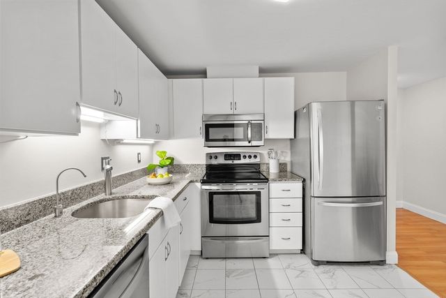 1 Watermill Pl 319, Arlington, MA 02476