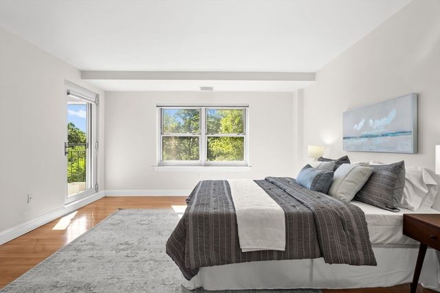 1 Watermill Pl 319, Arlington, MA 02476