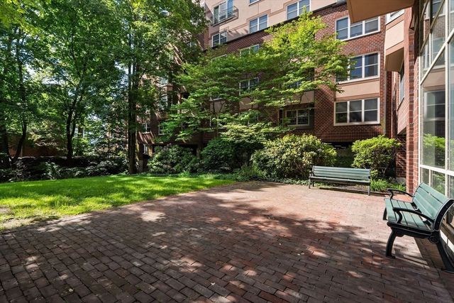 1 Watermill Pl 319, Arlington, MA 02476