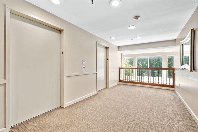 1 Watermill Pl 319, Arlington, MA 02476