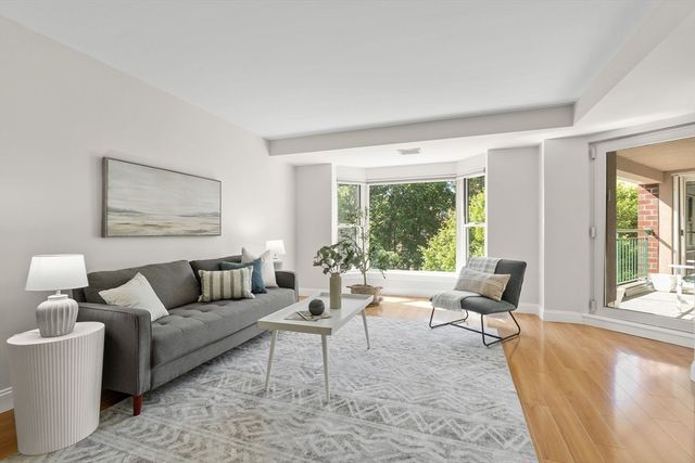 1 Watermill Pl 319, Arlington, MA 02476