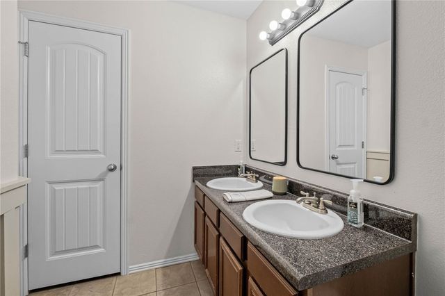 2350 Bunker Lane, Farmington, AR 72730
