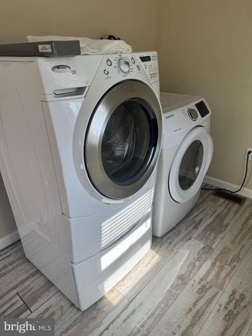 422 KANSAS RD, Warrington, PA 18976