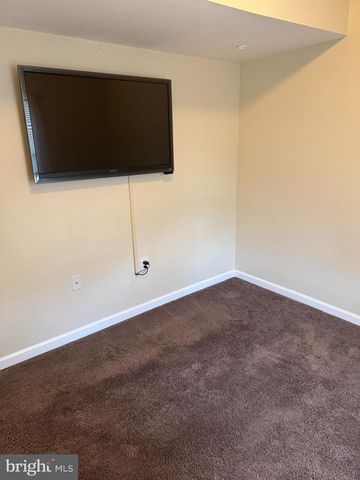 422 KANSAS RD, Warrington, PA 18976