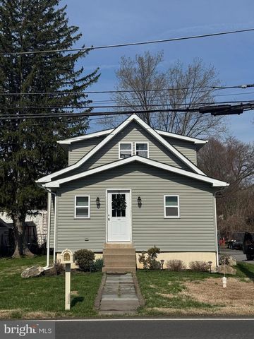 422 KANSAS RD, Warrington, PA 18976