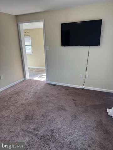 422 KANSAS RD, Warrington, PA 18976