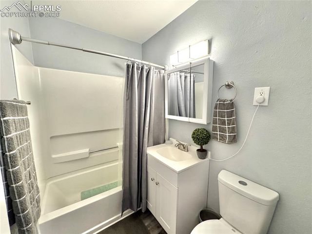 716 Quillian Avenue, Pueblo, CO 81005