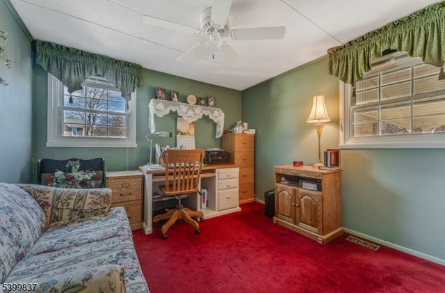 4 James St, Washington Boro, NJ 07882