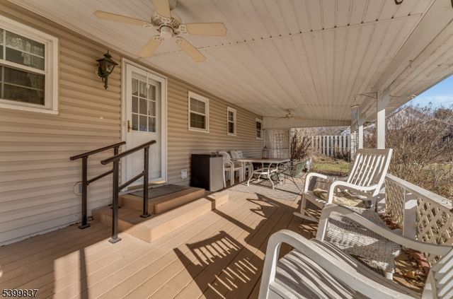 4 James St, Washington Boro, NJ 07882