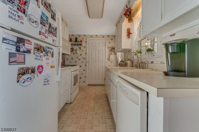 4 James St, Washington Boro, NJ 07882