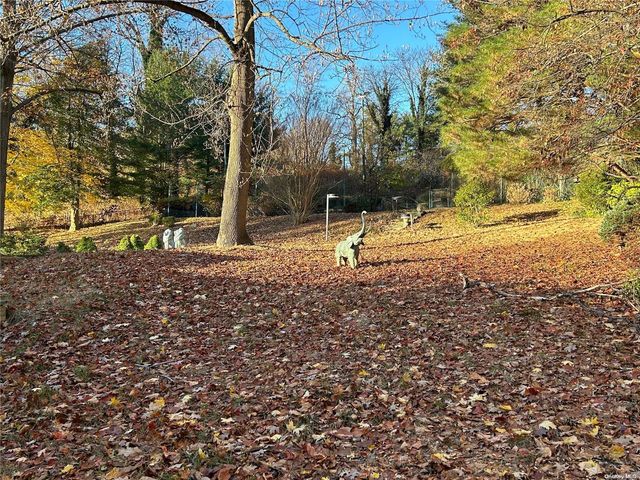 25 Sousa Drive, Port Washington, NY 11050