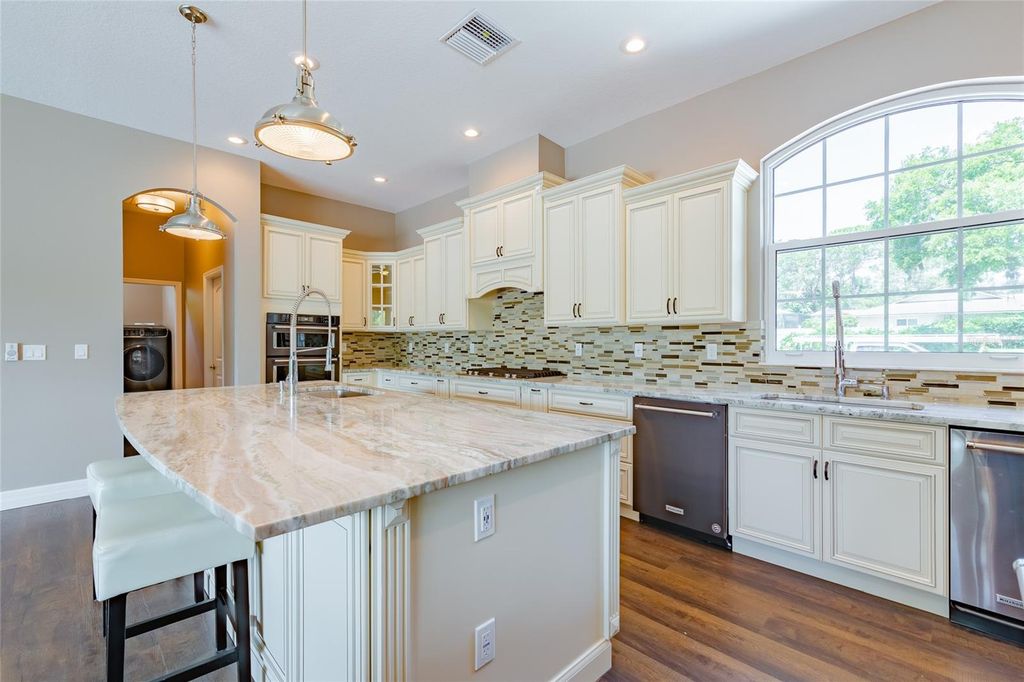 Image 7 of property listing at 1522 HAVERHILL DRIVE, New Port Richey, FL 34655