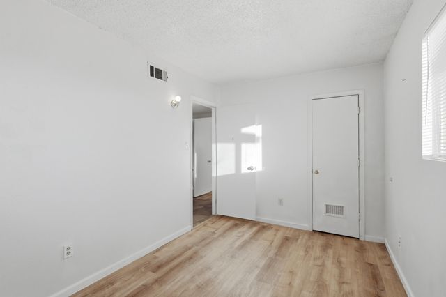 930 Martha Jean Road, Belen, NM 87002