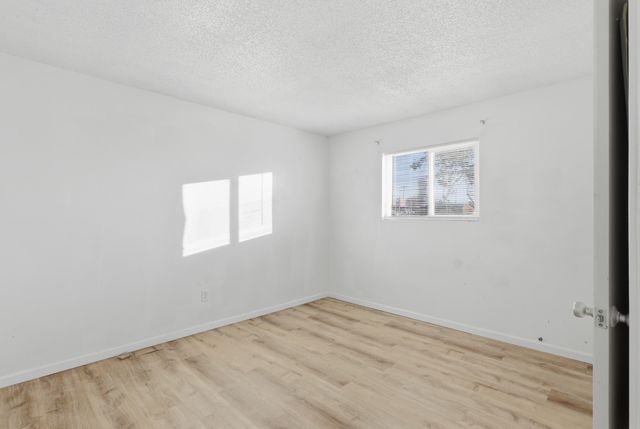 930 Martha Jean Road, Belen, NM 87002