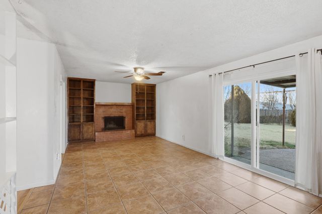 930 Martha Jean Road, Belen, NM 87002