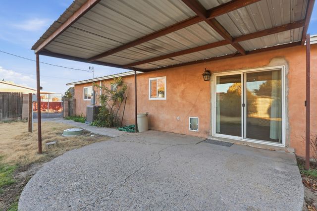 930 Martha Jean Road, Belen, NM 87002