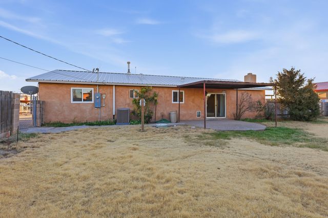 930 Martha Jean Road, Belen, NM 87002