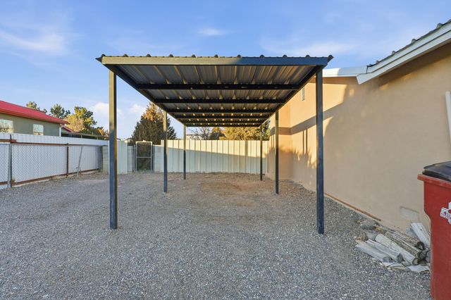 930 Martha Jean Road, Belen, NM 87002