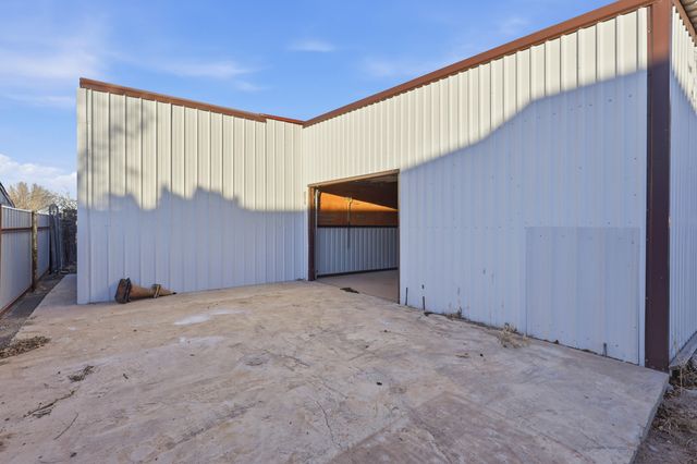 930 Martha Jean Road, Belen, NM 87002