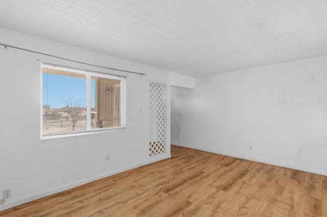 930 Martha Jean Road, Belen, NM 87002