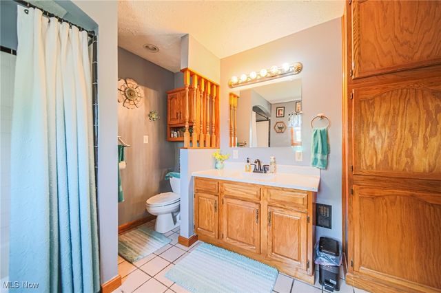 153 S Main Street, Creston, OH 44217