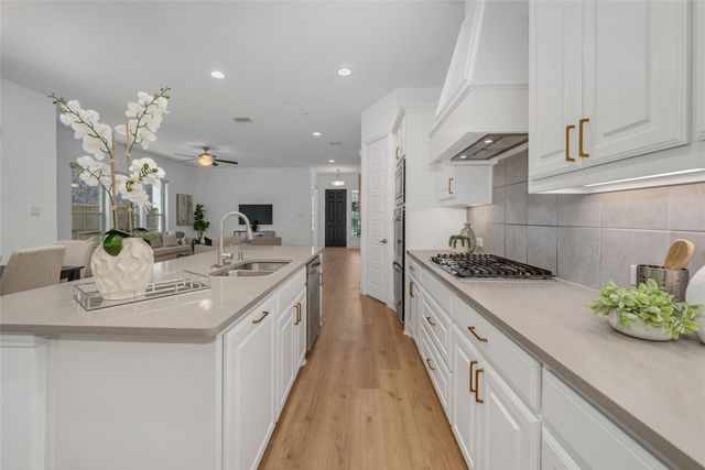 166 Mccartt Drive, Lewisville, TX 75067