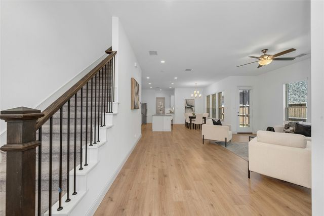 166 Mccartt Drive, Lewisville, TX 75067