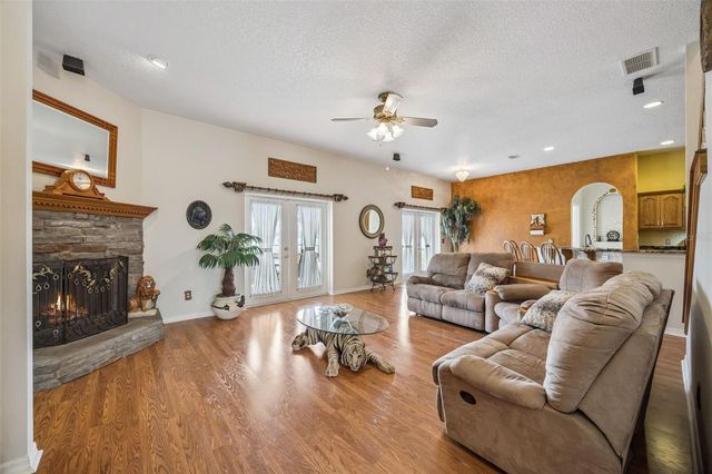 3001 CANOE CREEK ROAD, St Cloud, FL 34772