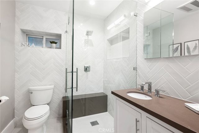920 Quivera, Laguna Beach, CA 92651